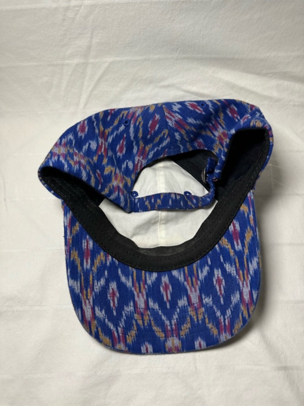 Supreme pattern hat strap back - Picture 2 of 4